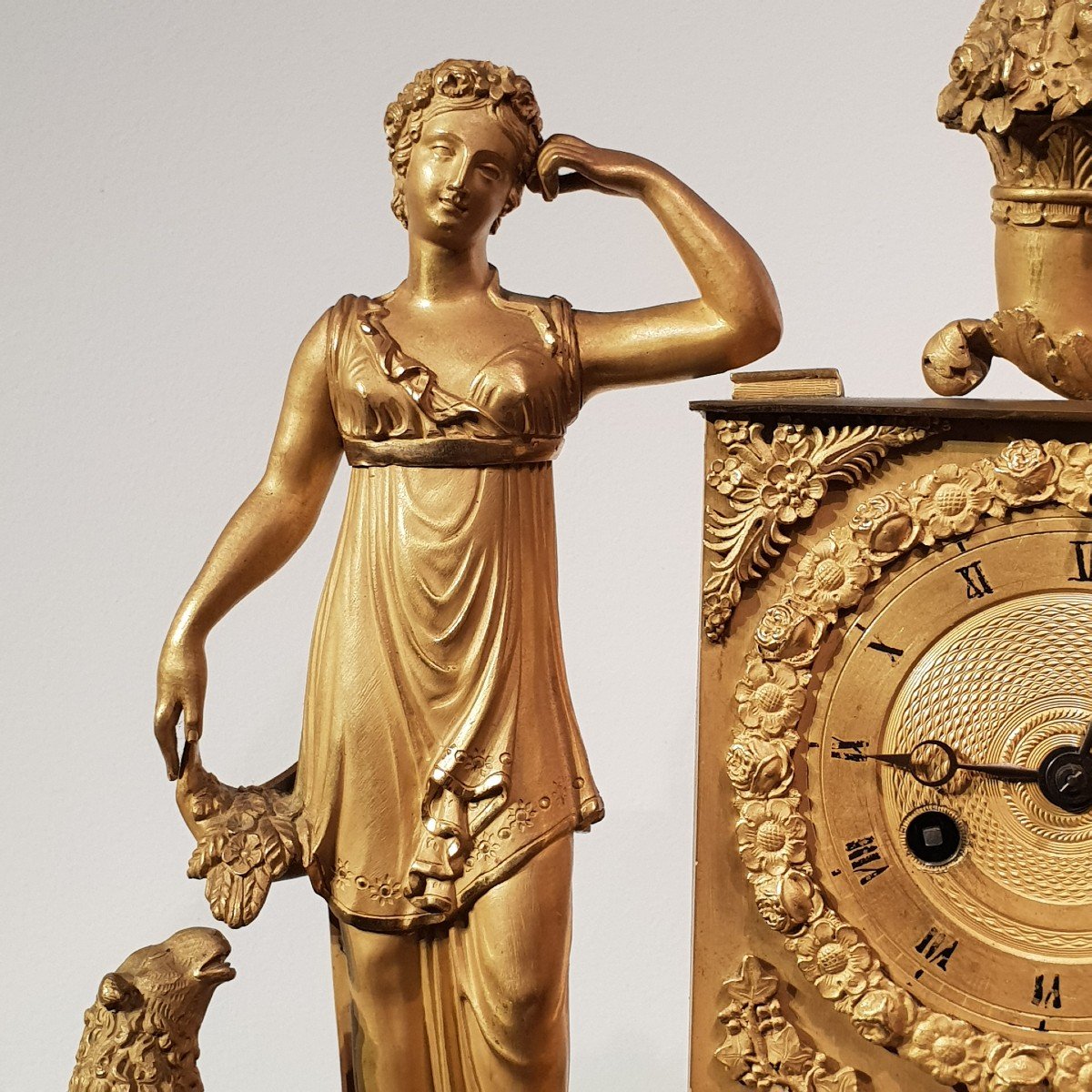 Pendule en Bronze Doré d'époque Restauration, Bergère Et Amoure-photo-1