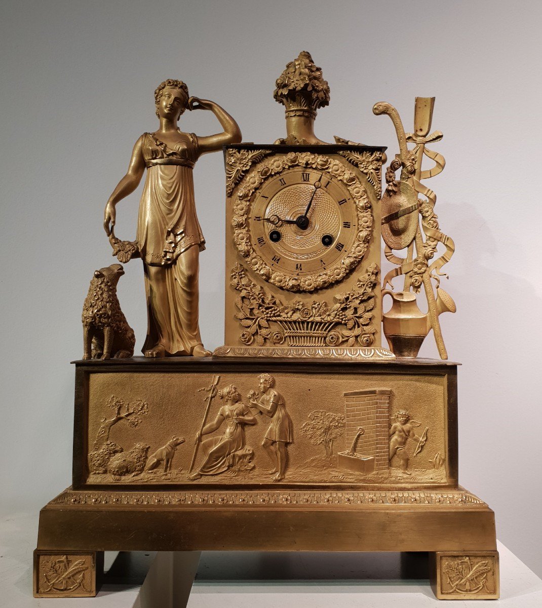 Pendule en Bronze Doré d'époque Restauration, Bergère Et Amoure