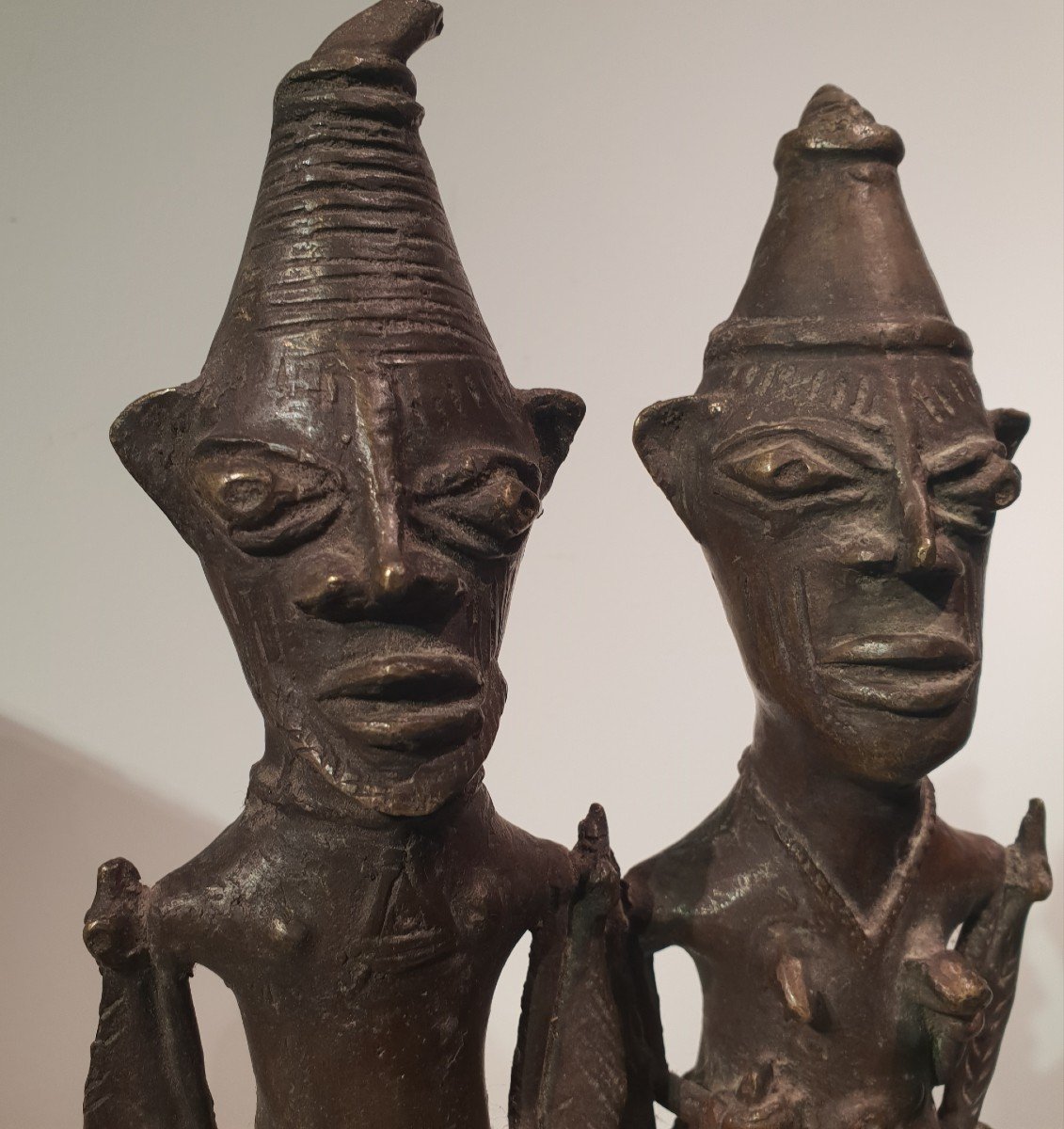 Pair Of Yoruba Edan In Bronze, 20th Century -photo-3