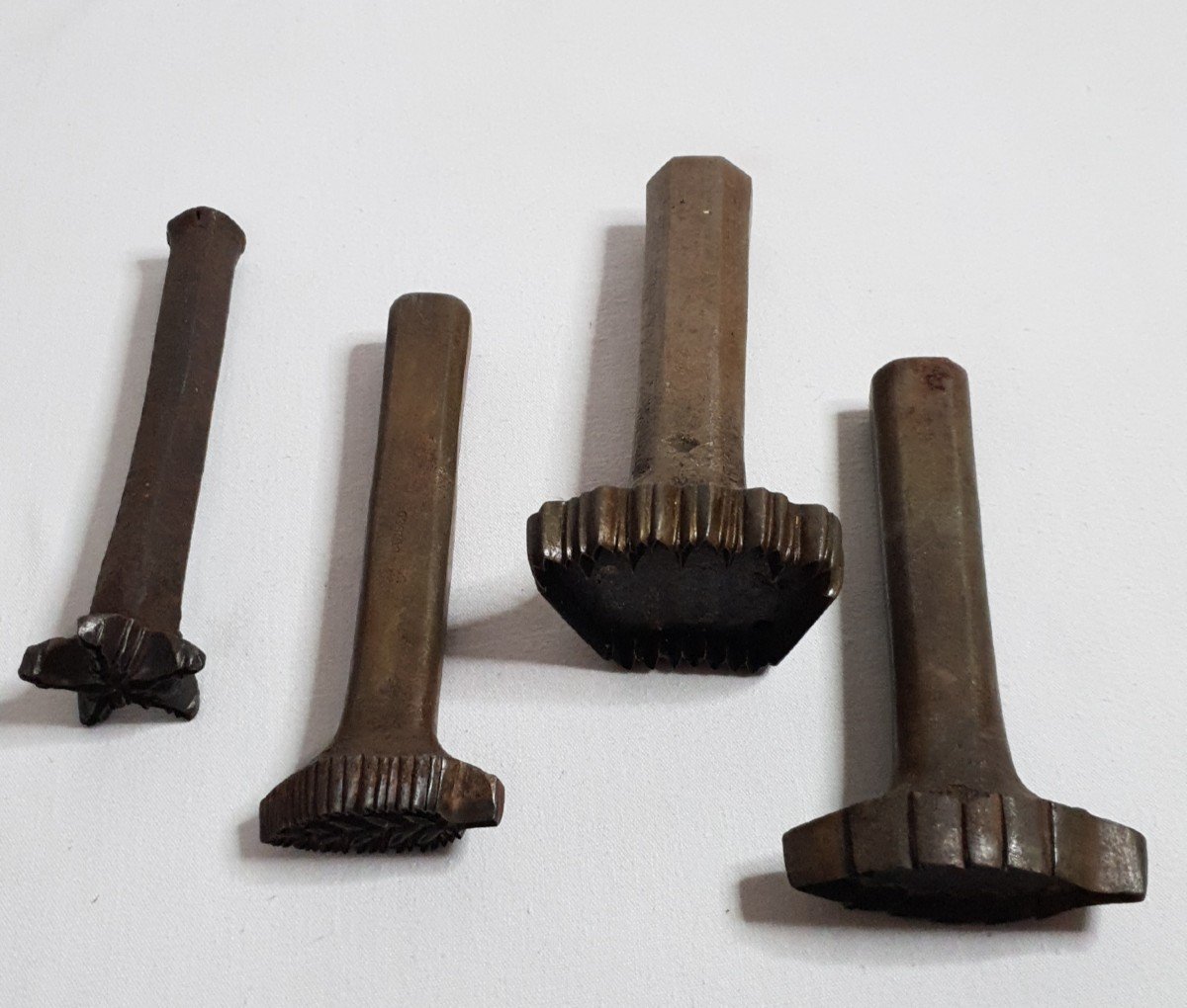 Set Of 4 Antique Tools, Fabric Cutters, 19th Century. 