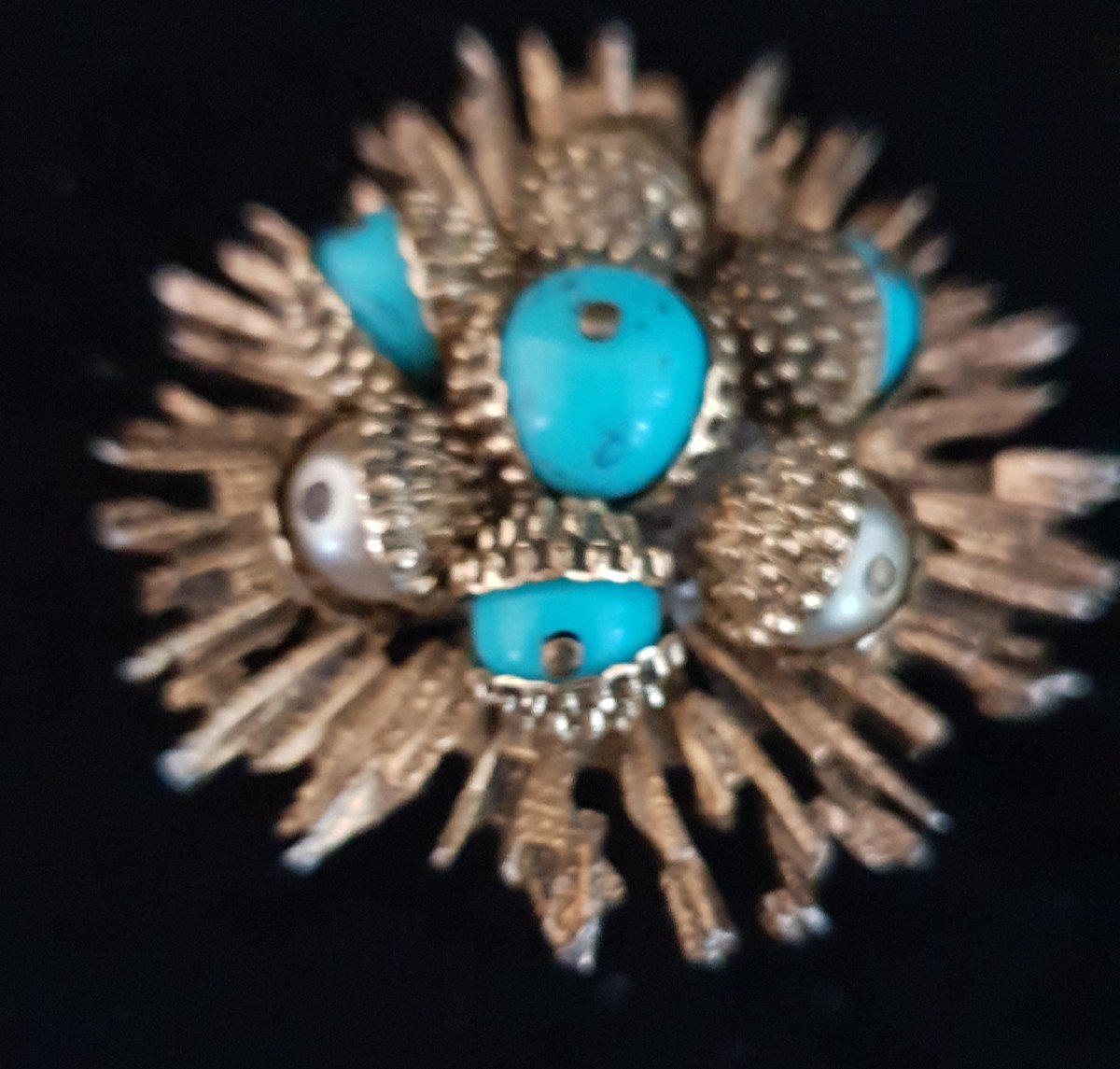 Broche Soleil En Bronze Turquoise Et Perles, Vers 1960, Signée.-photo-2