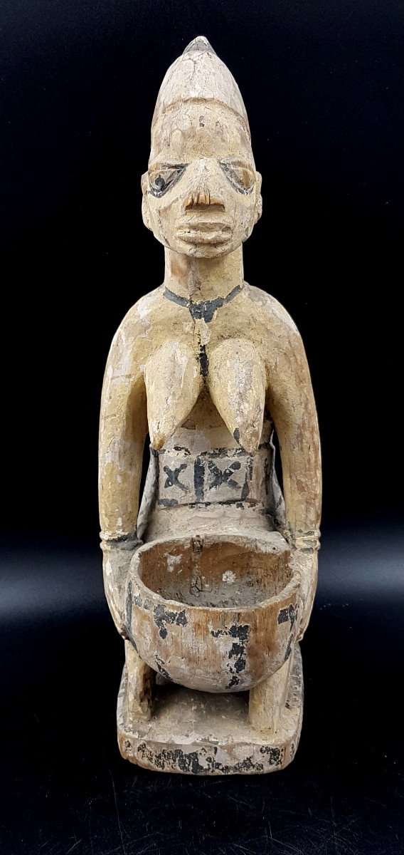 Cup Carrier, Yoruba, Benin Or Nigeria