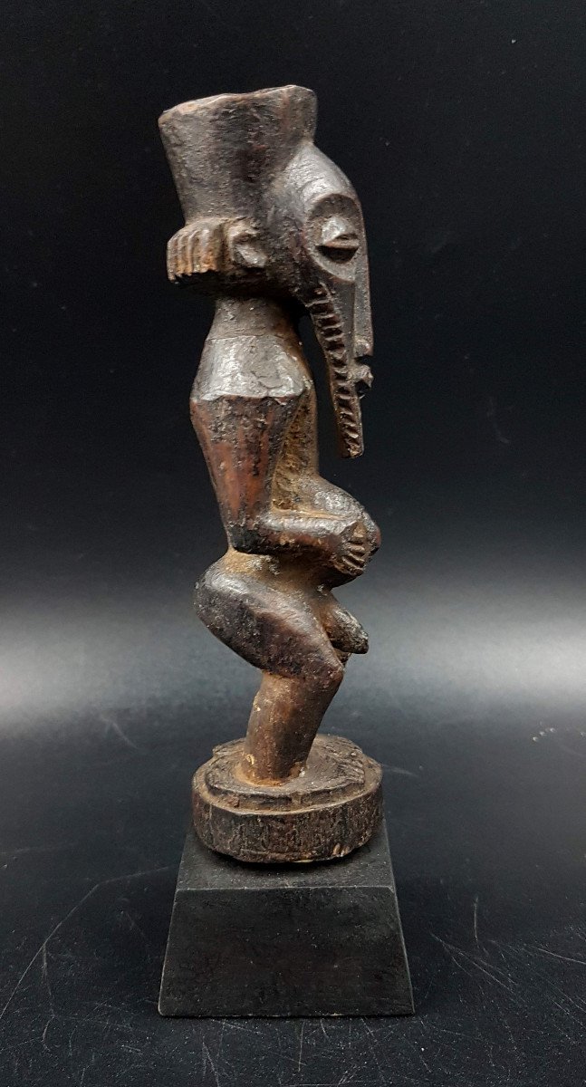 Statuette Kusu-hemba, R.d.c.-photo-2