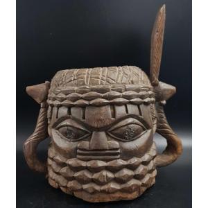 Uhunmwun Elao Head, Edo People, Nigeria