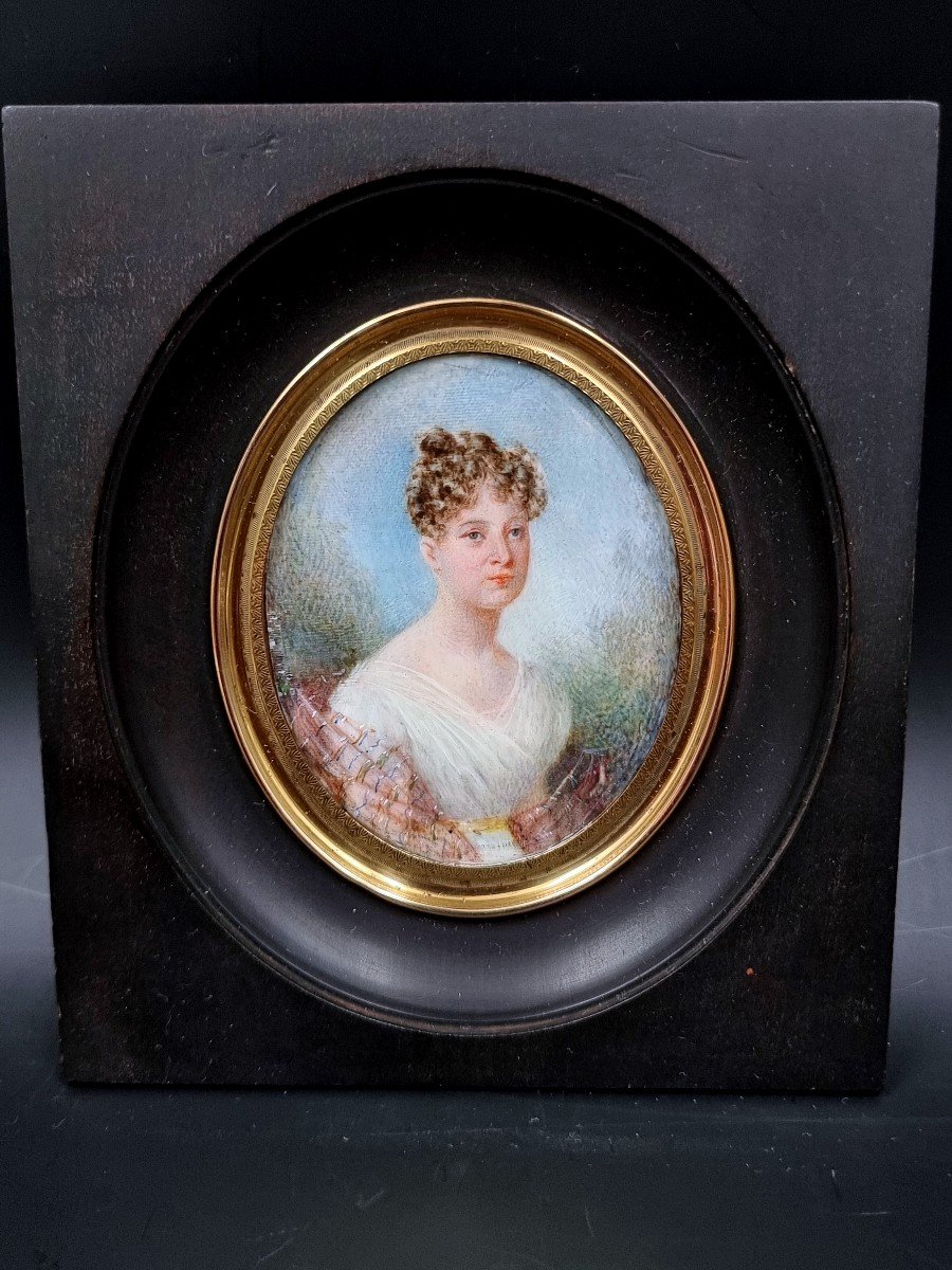 Miniature Of A Young Girl From The Empire Period In A White Dress And Shawl In A Green Background-photo-2