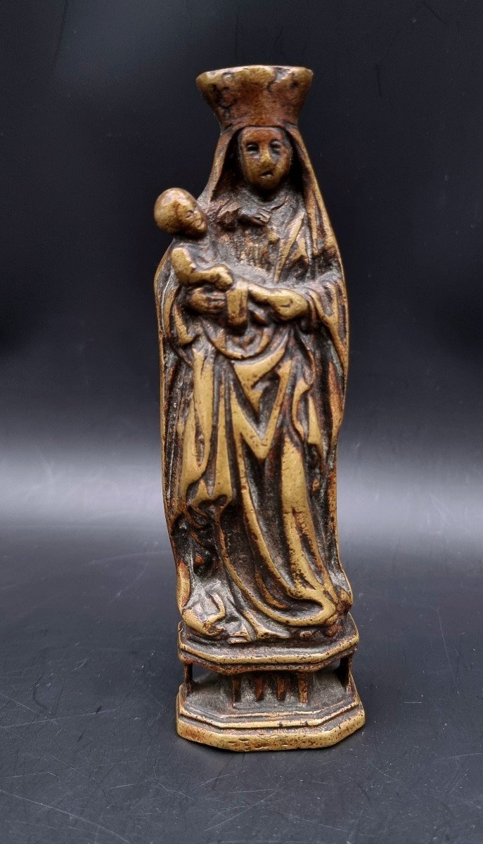 Virgin And Child In Bronze On An Arcaded Base. Type Of The Virgin Of Utrecht