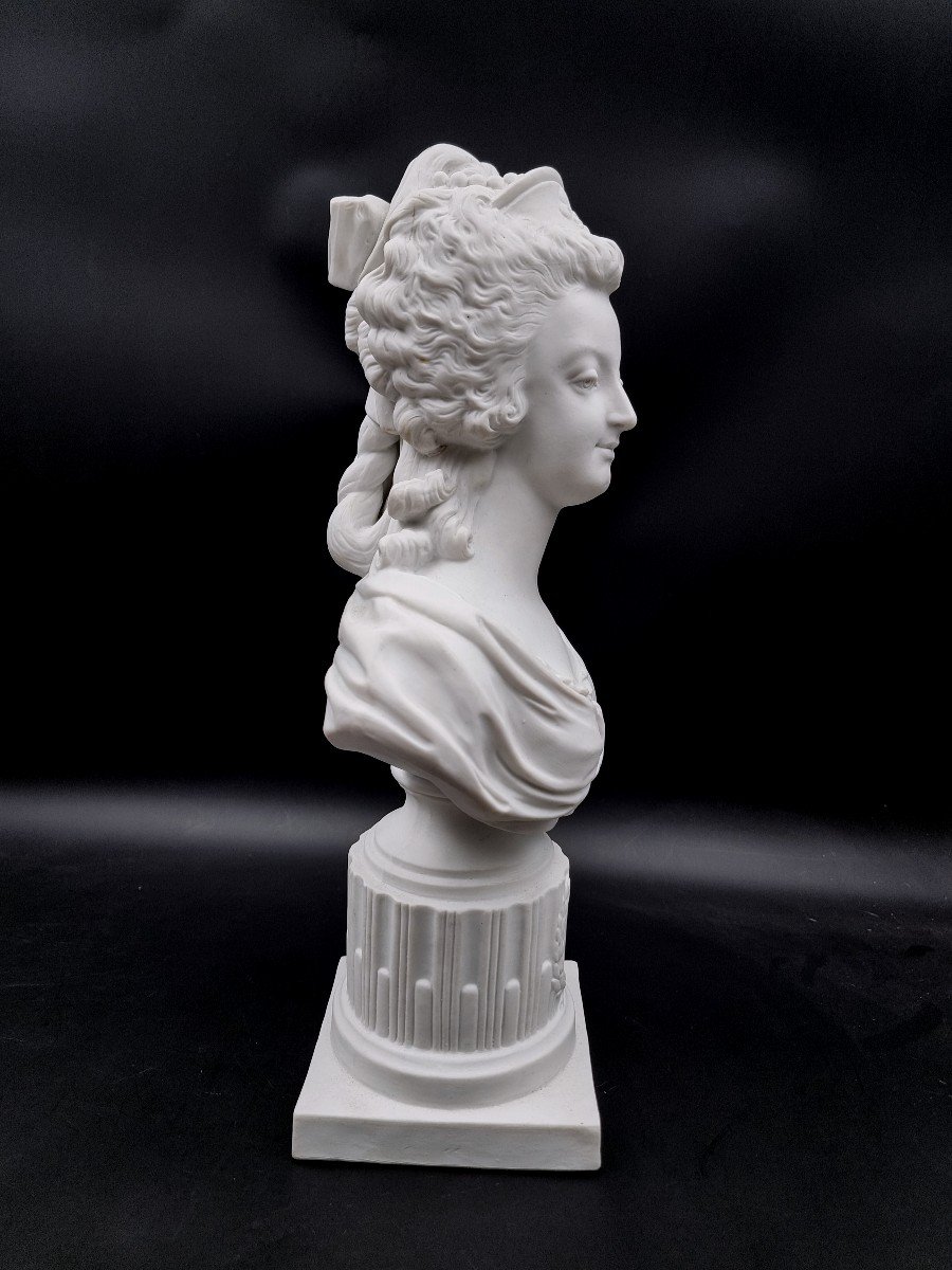 Biscuit Bust Of Queen Marie-antoinette Of France Bears The Mark Of Sèvres -photo-3