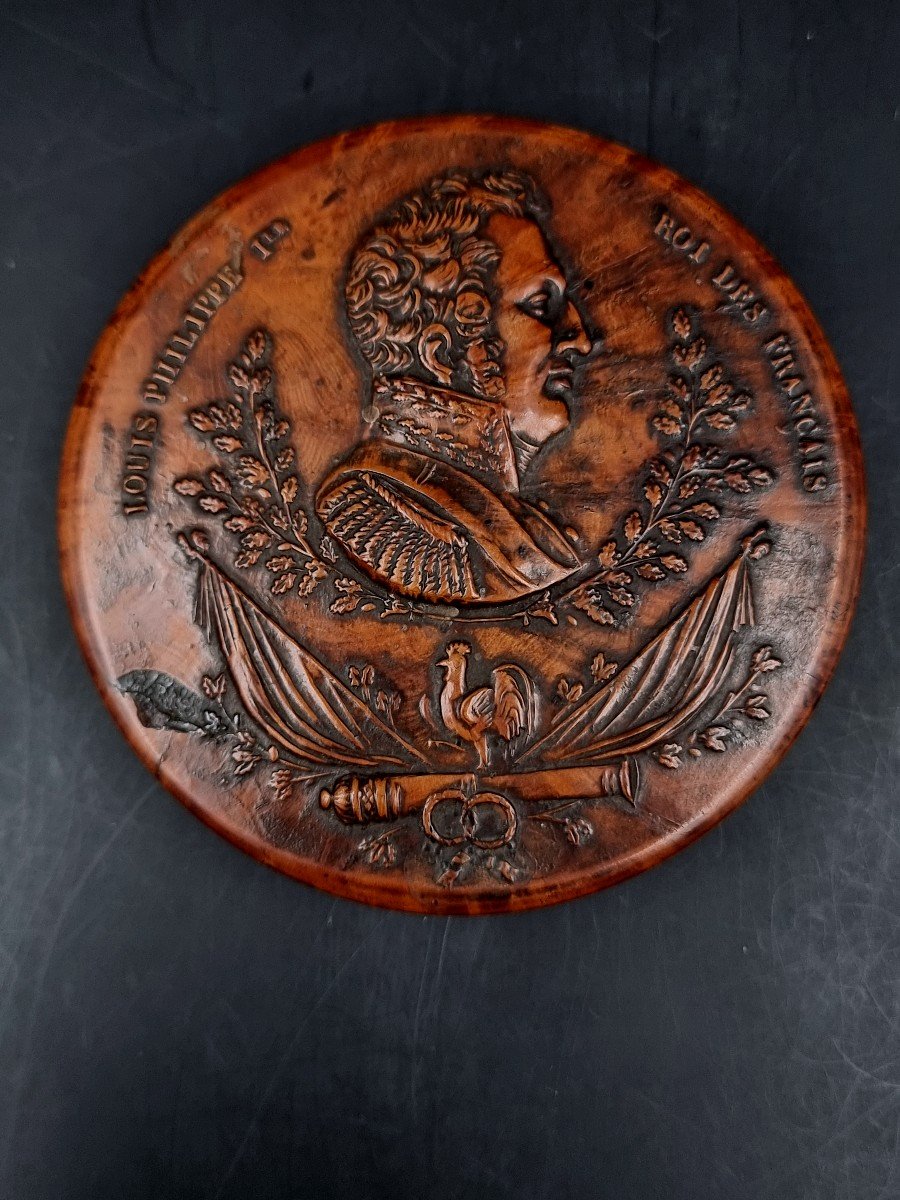 Circular Box In Pressed And Carved Wood Louis Philippe I King Of The French -photo-2