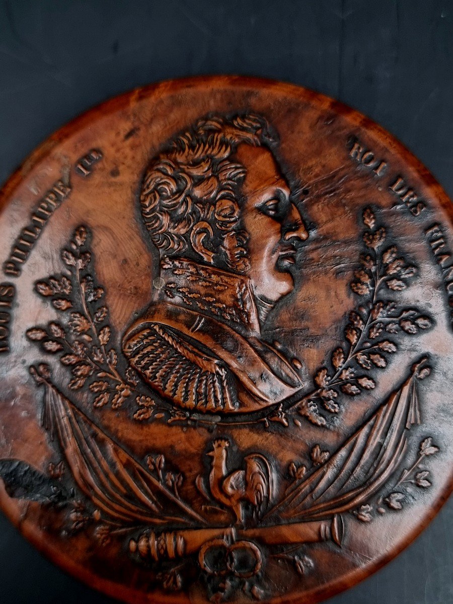 Circular Box In Pressed And Carved Wood Louis Philippe I King Of The French -photo-3