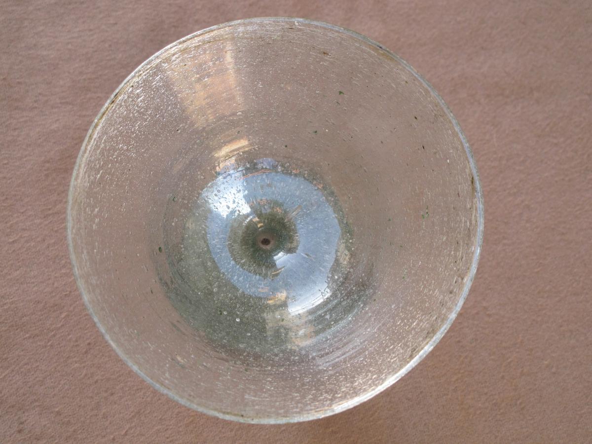 Coupe Sur Pied En Verre époque XVIII ème Siècle Extrêmement Bullée-photo-4