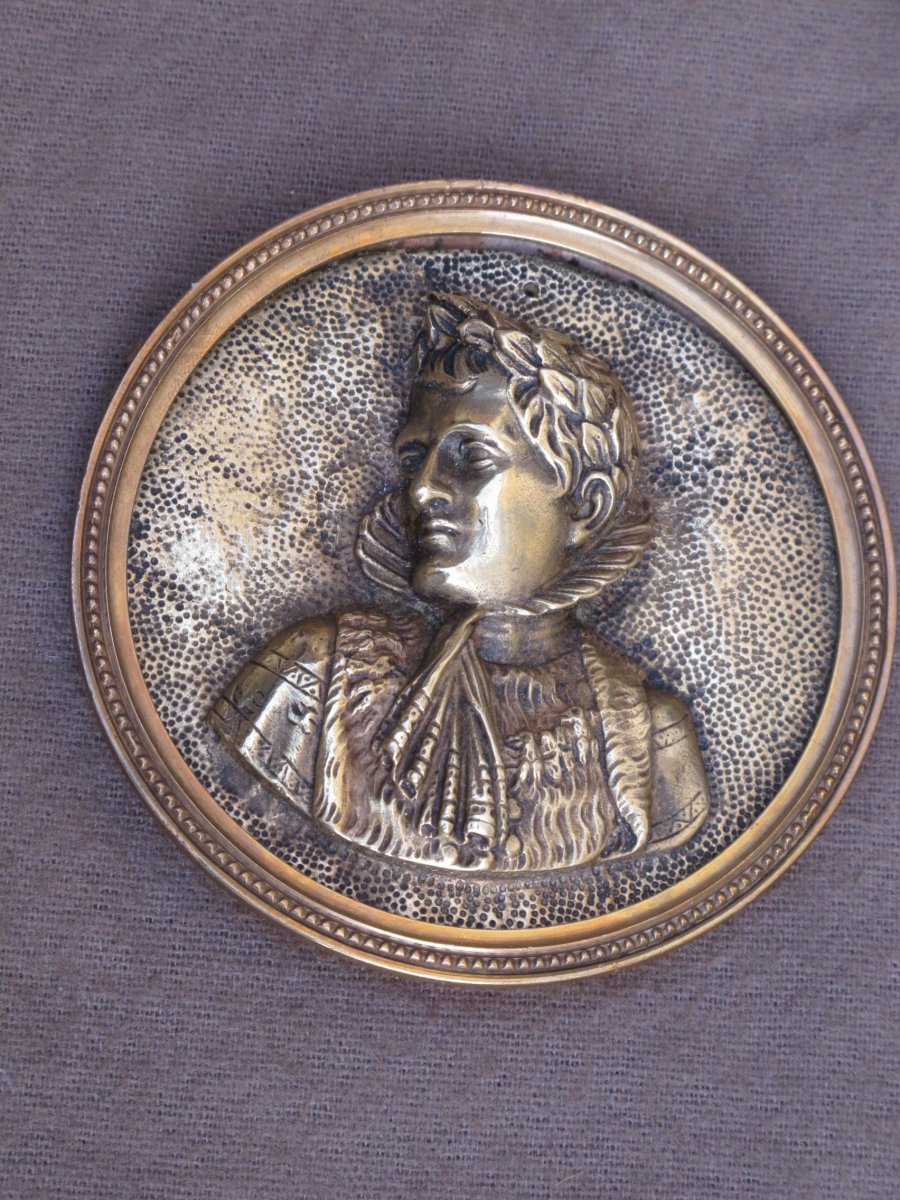 Medallion Bust Napoleon Lauré Circular Brass Frame