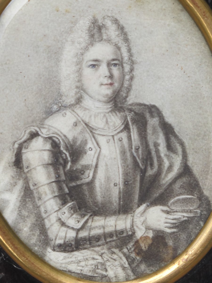 Miniature Lord In Armor With Snuffbox Drawing Of A Very Great Finesse-photo-4