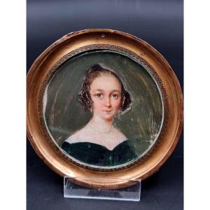 Miniature d'Une Jeune Femme époque 1830