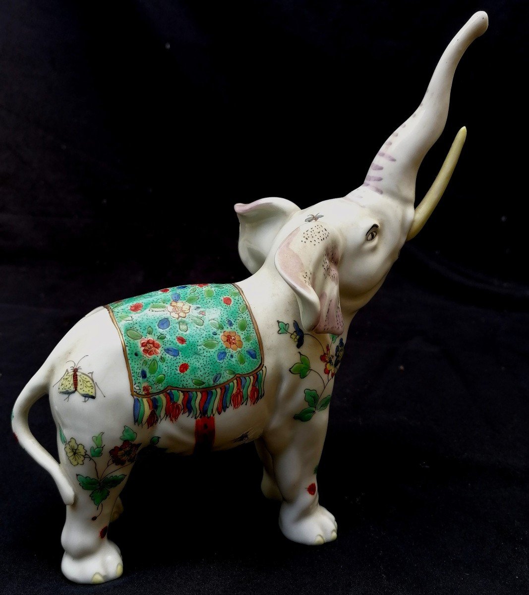 Eléphant - Porcelaine Samson-chantilly - Décor Kakiemon -  XXème Siècle -