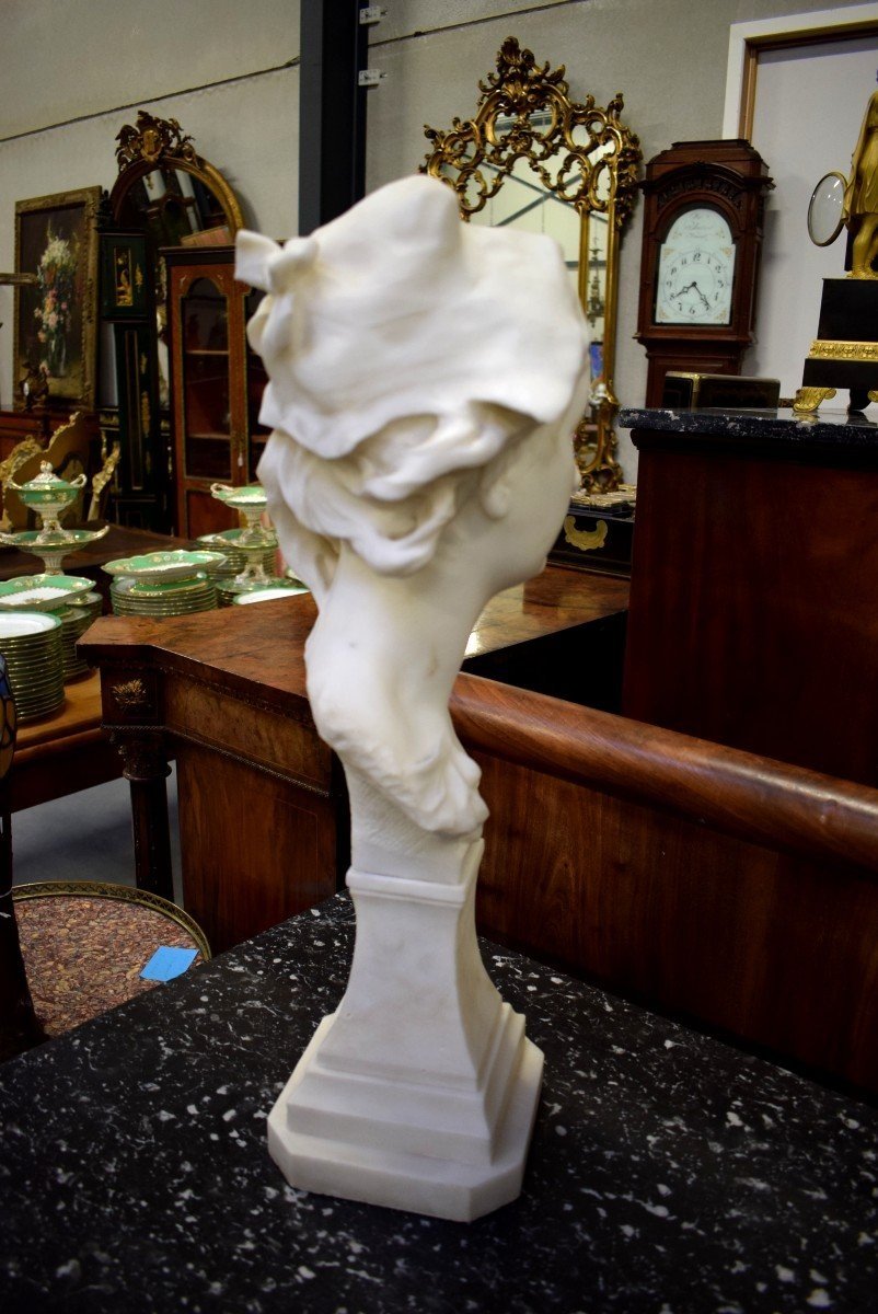 White Carrara Marble Bust-photo-2