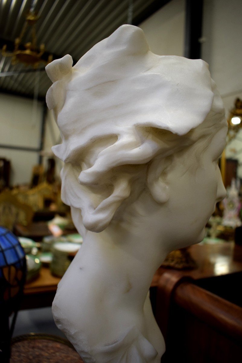 White Carrara Marble Bust-photo-3