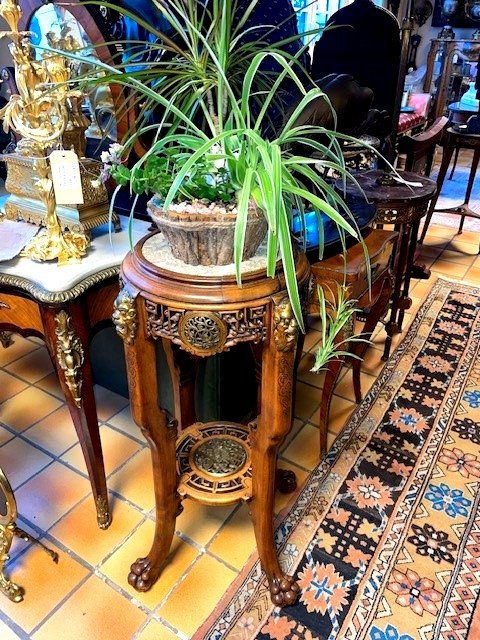 Japanese Style Pedestal