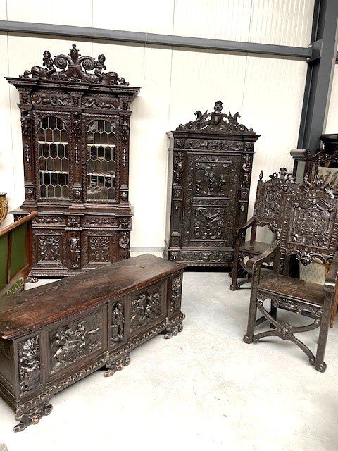 Castle Furniture Set