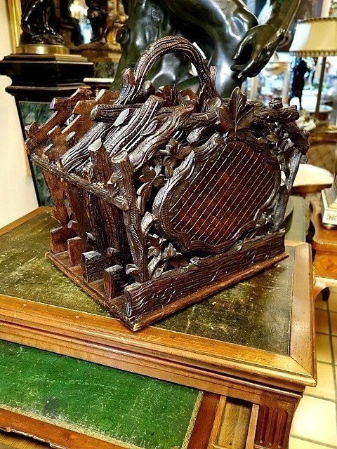 Black Forest Newspaper Rack-photo-3