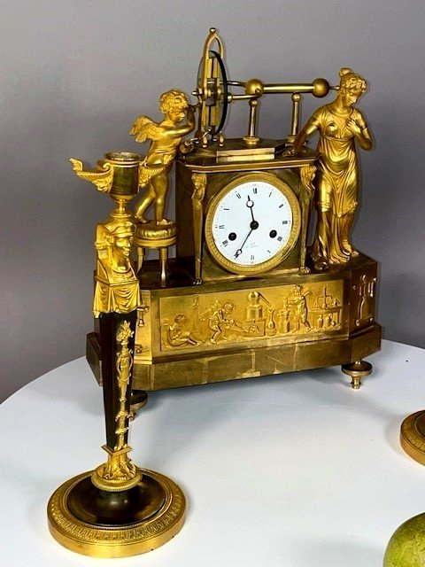 Exceptional Empire Clock-photo-3