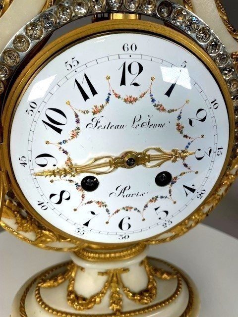 Louis XVI Style Lyra Clock-photo-3