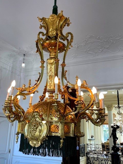 Monumental Chandelier In Gilded Bronze-photo-2