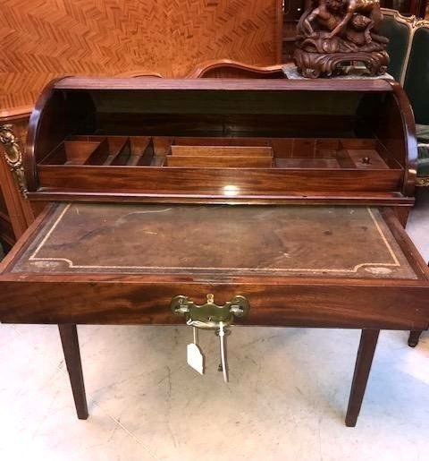 18th Century Cylinder Desk-photo-2