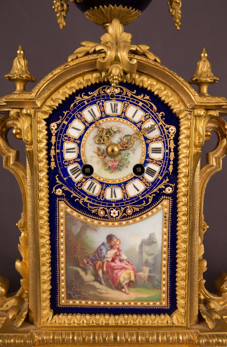 Clockset In Sèvres Porcelain And Gilt Bronze -photo-4