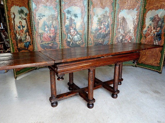 Renaissance Table-photo-2