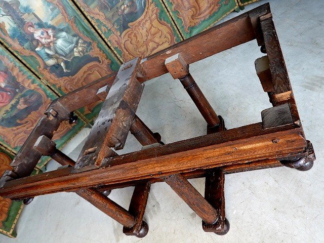 Renaissance Table-photo-6