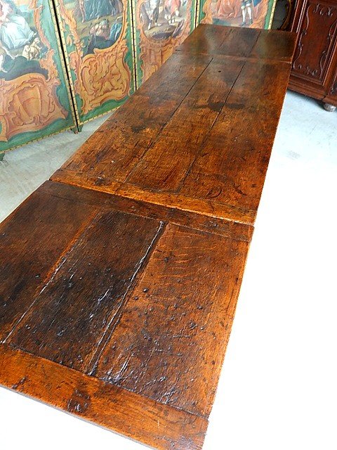 Renaissance Table-photo-7