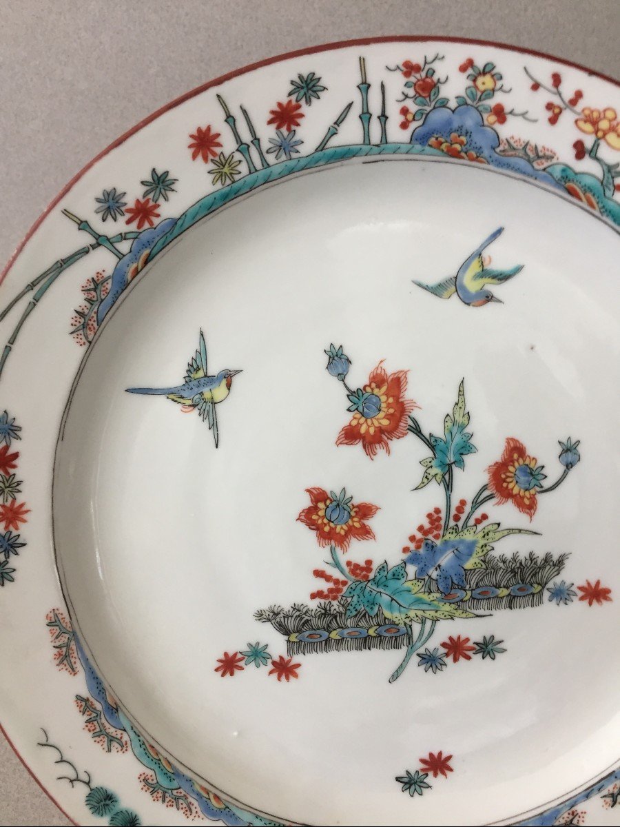 Chine: Assiette en porcelaine à décor Kakiemon 18ème-photo-2