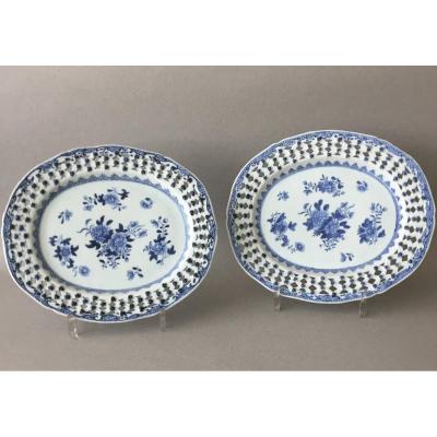 China : Pair Of Blue And White Oval Dishes Qianlong Circa 1780