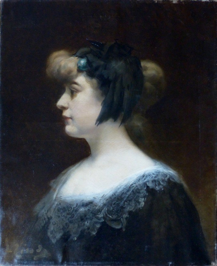 Portrait De Femme A La Perle Bleue Fin XIXème