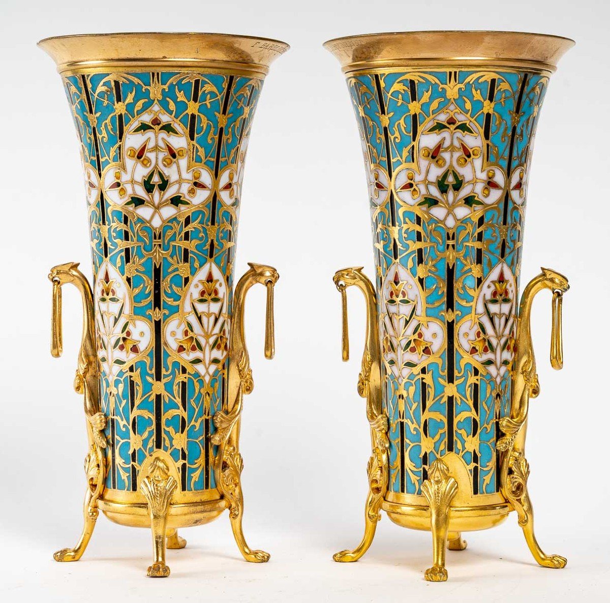 BARBEDIENNE : paire de vases en émaux cloisonnés et bronze à patine dorée, 19e siècle-photo-3