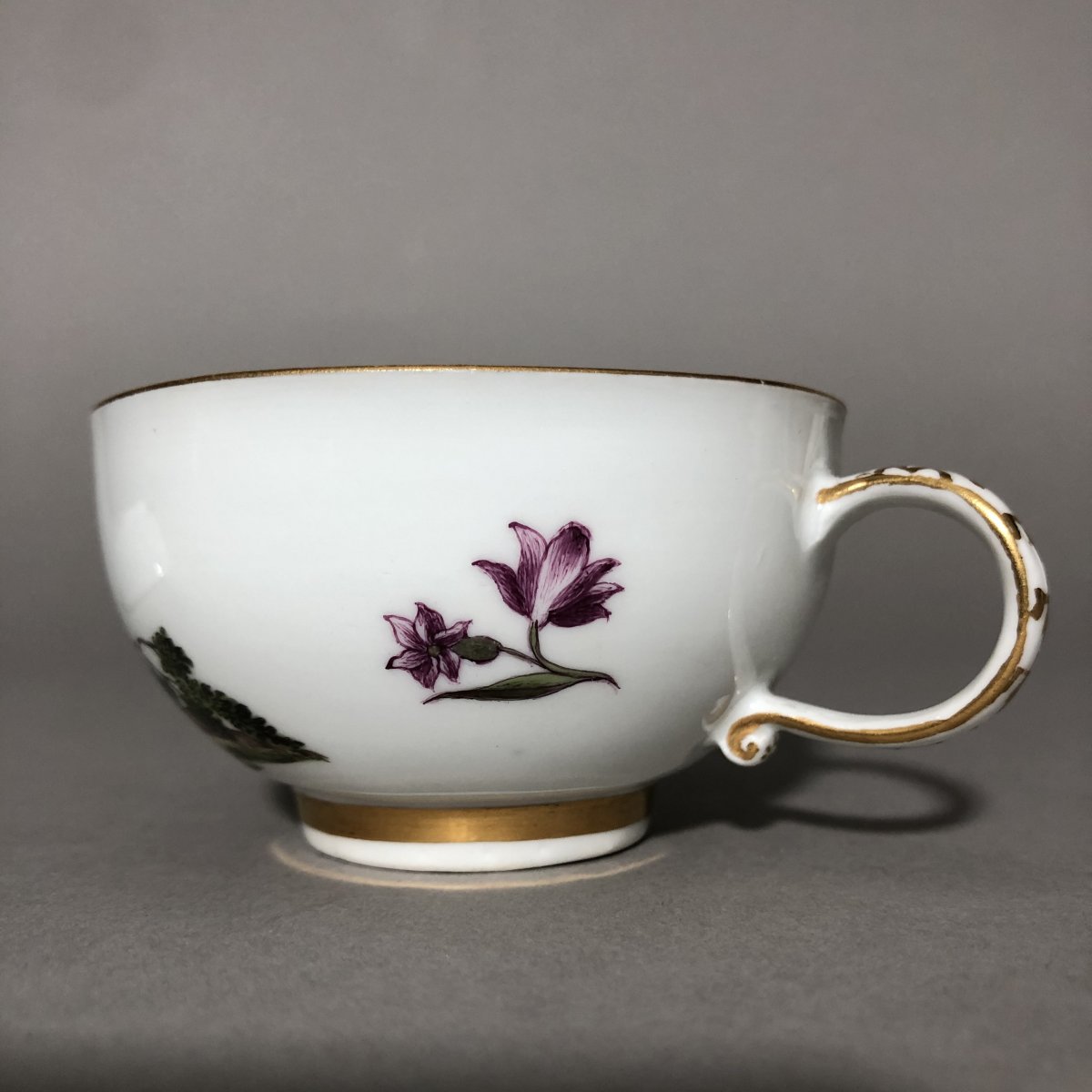 Meissen (saxony): Porcelain Cup With 18th Century Country Decor-photo-2