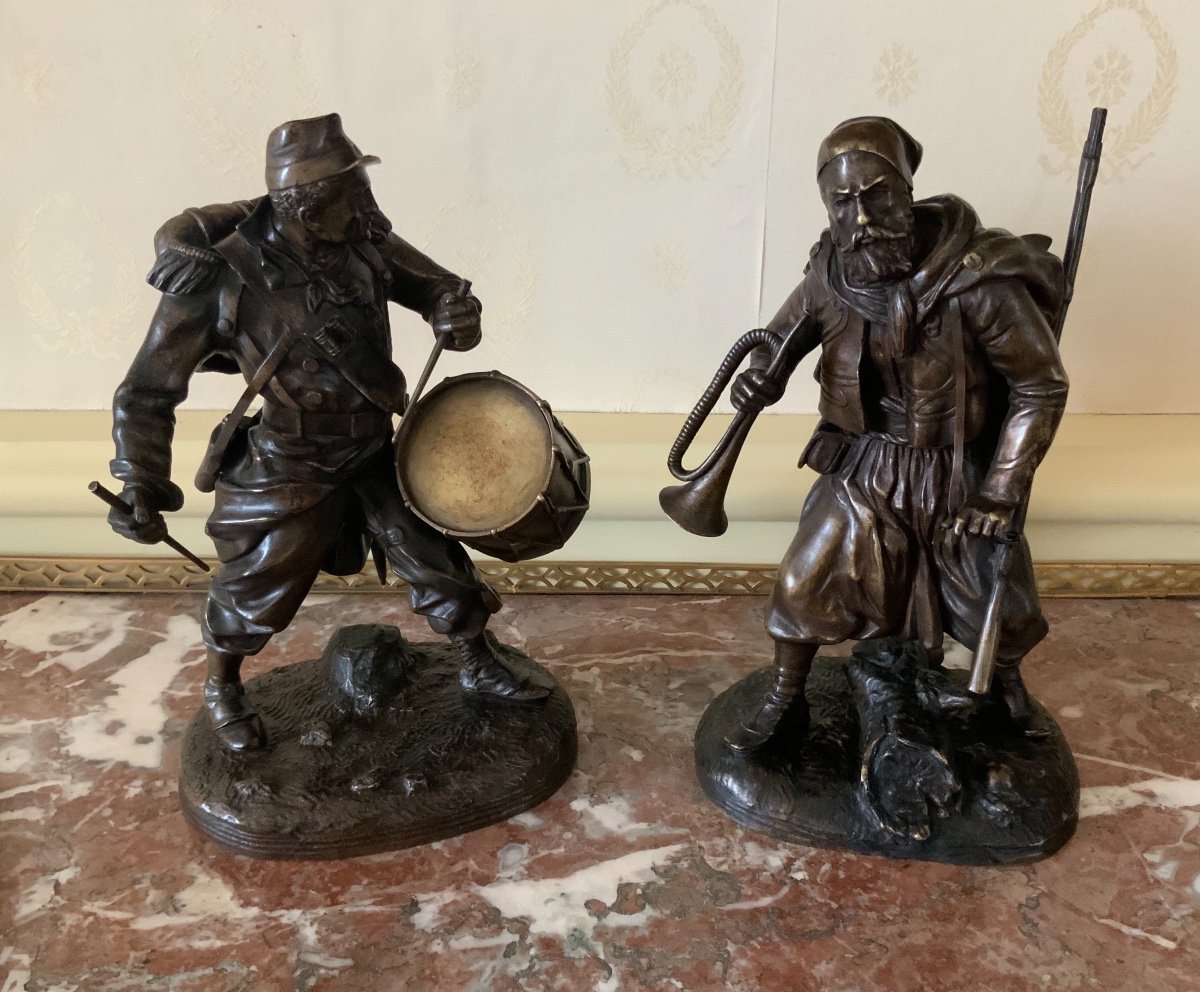 Statues De  Militaires En Bronze  Par Émile  Duhousset  1823- 1911