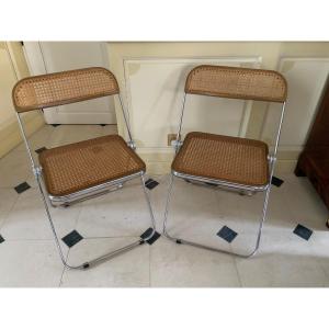 Paire De Chaises Pliantes, Modèle Plia,  Cannage Et Métal Chromé 