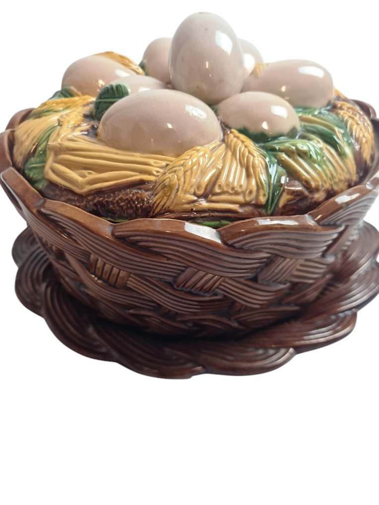 Barbotine Egg Box And Display Stand.-photo-3