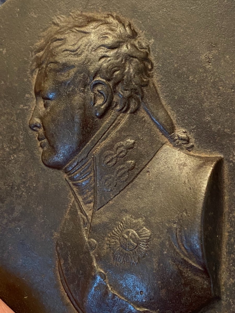 Médaillon Avec Un Portrait De Profil De l'Empereur Alexandre I De Russie En Bas-relief-photo-1