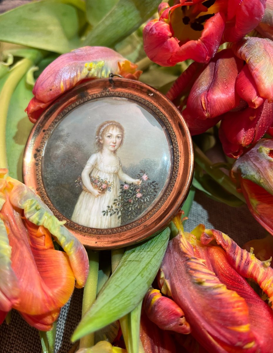 Miniature : Portrait d'Une Jeune Fille Au Panier De Fleurs, Début XIXe Siècle