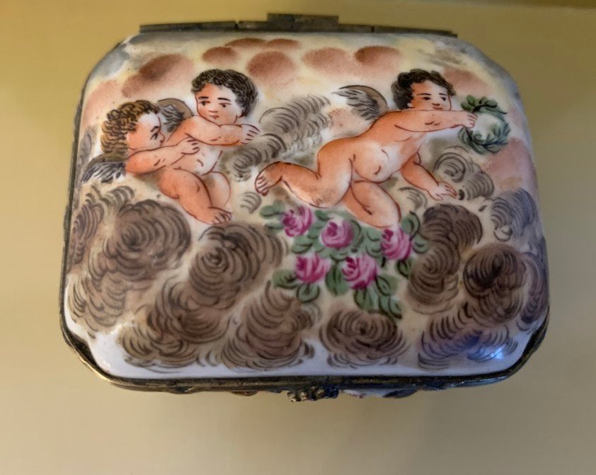  Small Capo Di Monte Porcelain Box Or Pill Box-photo-3