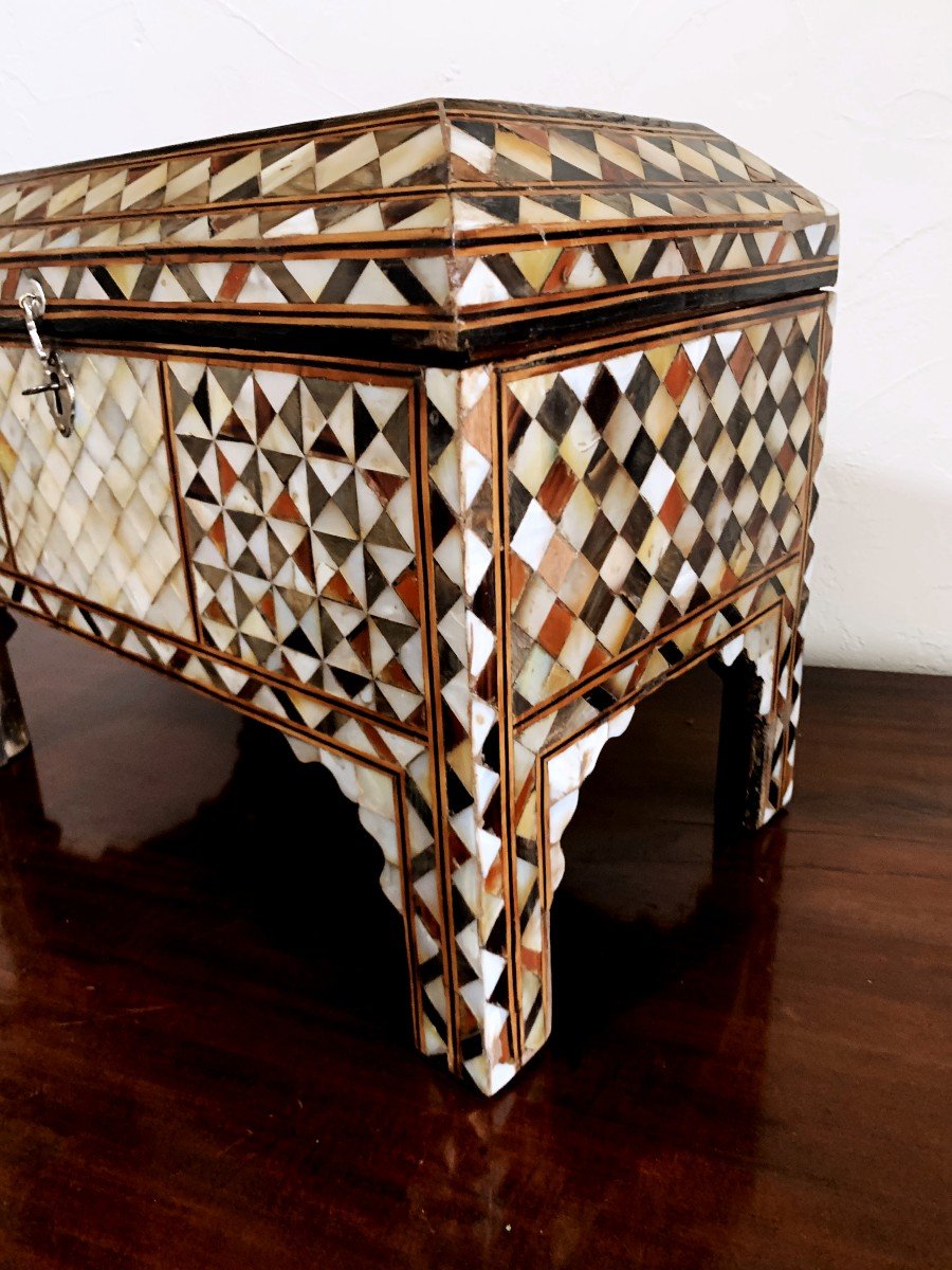 Ottoman Empire Wedding Box Inlaid With Mother Of Pearl And Tortoiseshell -photo-2