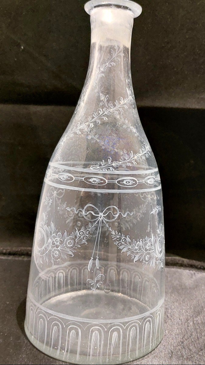 Pair Of 18th Century Engraved Carafes-photo-4