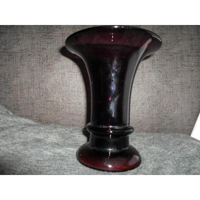 Vase Verre Aubergine XVIIIème