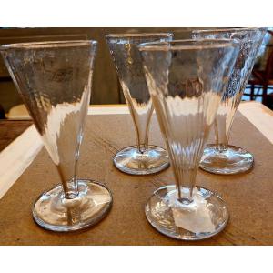 4 Verres De Champagne " Inpossible " XVIIIème