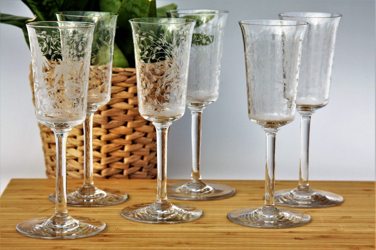 Set Of 6  Wine Glasses In Baccarat Crystal, Leillah Model