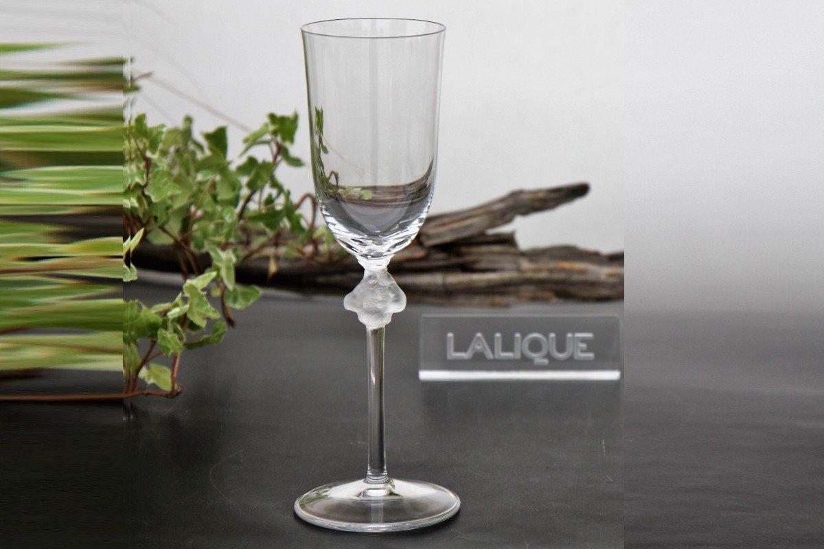 Champagne Flute In Lalique Crystal, Roxane Model