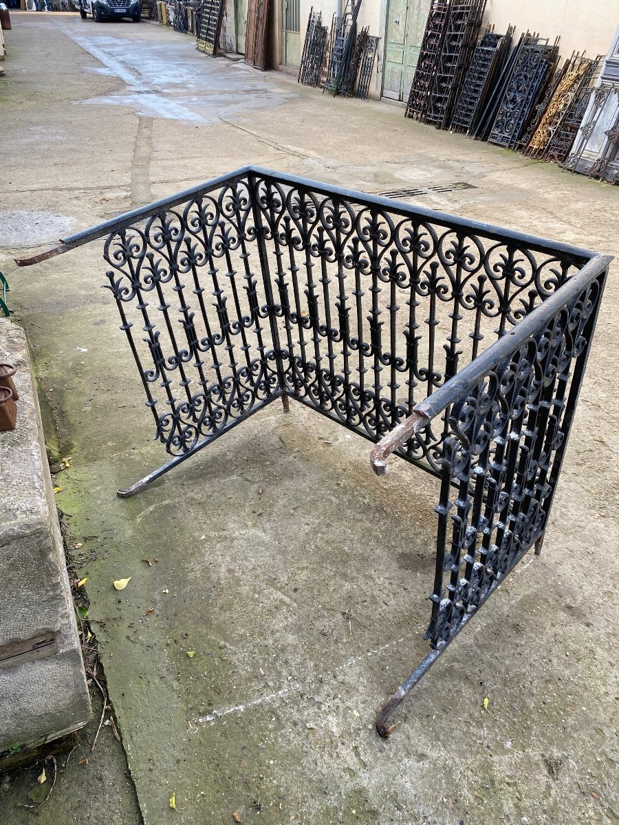 19th Century Cast Iron Balcony / Grille -photo-1