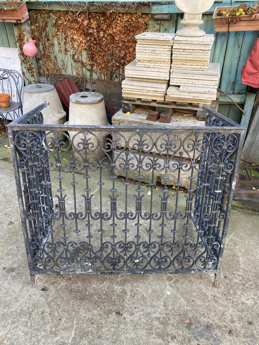 19th Century Cast Iron Balcony / Grille -photo-2